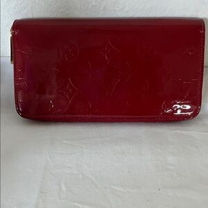 Louis Vuitton Red Vernis Leather Zip-around Continental Wallet